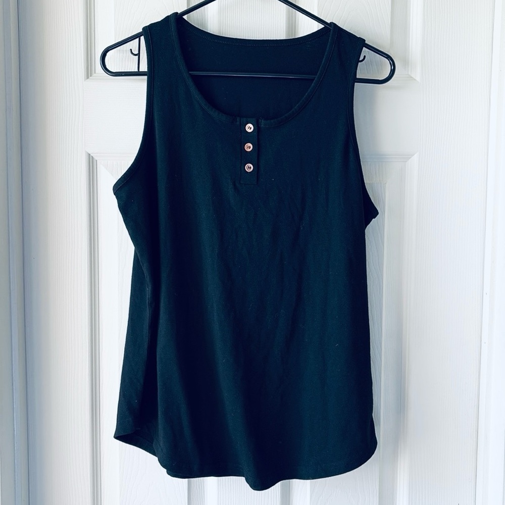Sleeveless Scoop Neck Henley Button Up Tank Top - Black